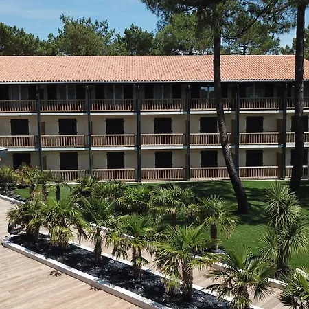 Au Palmyre Hotel