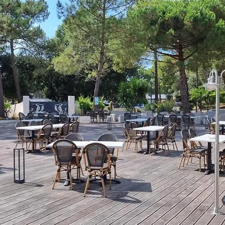 Hotel Au Palmyre 3*